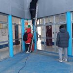 Actividad Práctica Alumnos 2do EMT Informática Instalación de cámaras en la institución con los docentes Gonzalo Perrone y Delis Cauto